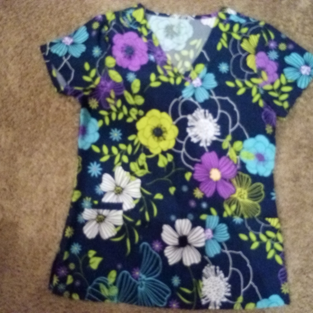 Women Scrub shirt